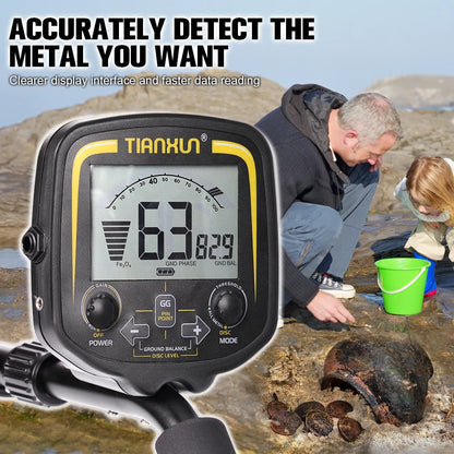 Dry ground and underwater Metal Detector - Perfect to find treasures in places like the beach and parks.